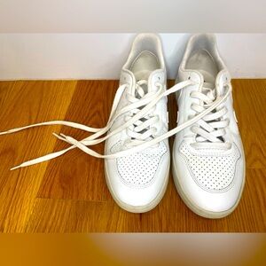 White Veja V-10 Sneakers (Size 7)